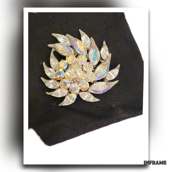 Art Deco Rhinestone Brooch - Picture 3 of 9